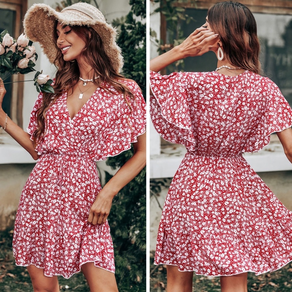 NFS 🛑Red Ditzy Floral Butterfly Sleeve Dress - Picture 2 of 8